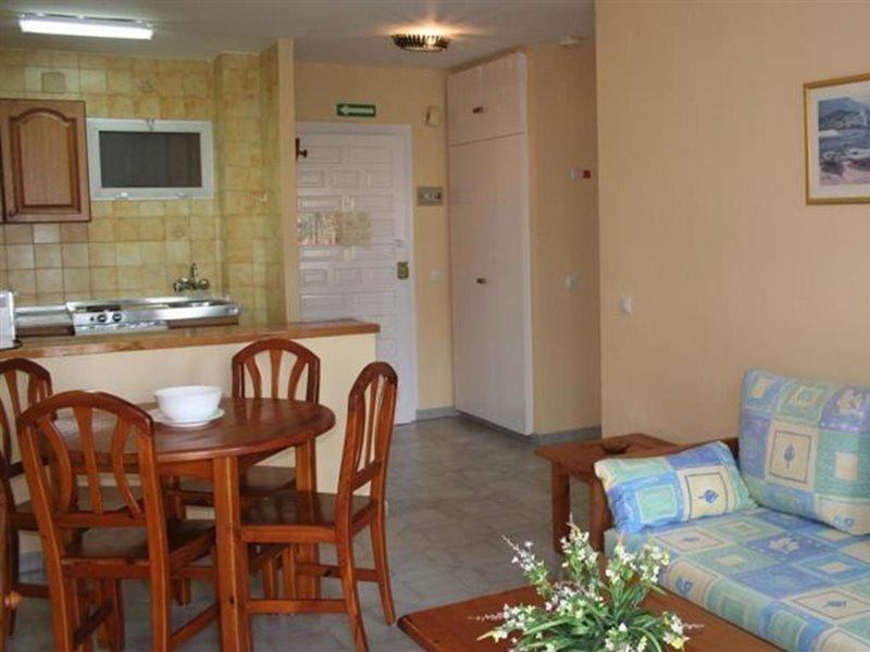בנאלמדנה Apartamentos Minerva Jupiter מראה חיצוני תמונה